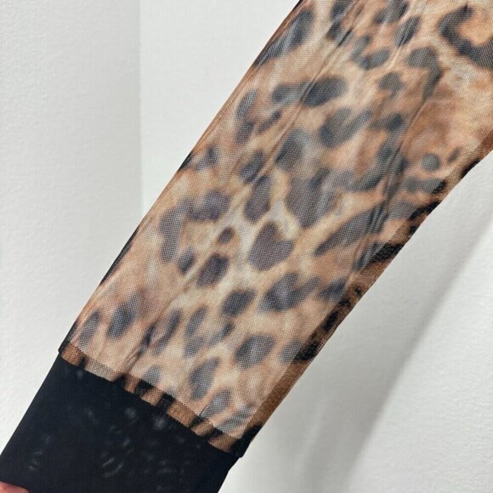 Chico's Size Large Sheer‎ Mesh Leopard Print V Neck Button Front Long Cardigan - Picture 6 of 6